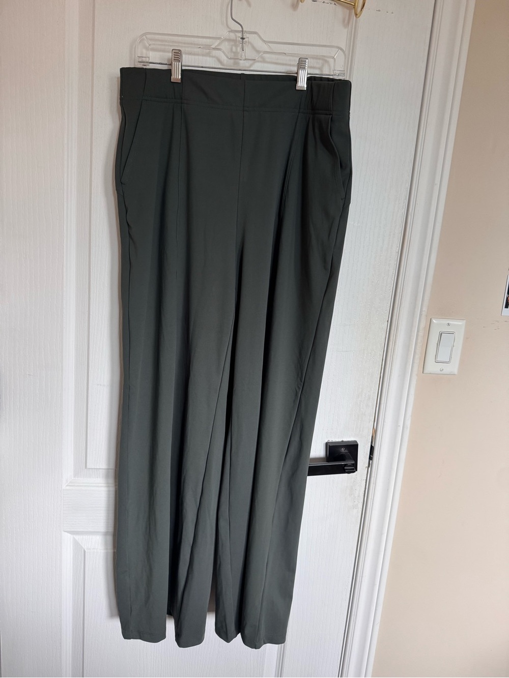Old Navy Olive Green Wide-Leg Track Pants